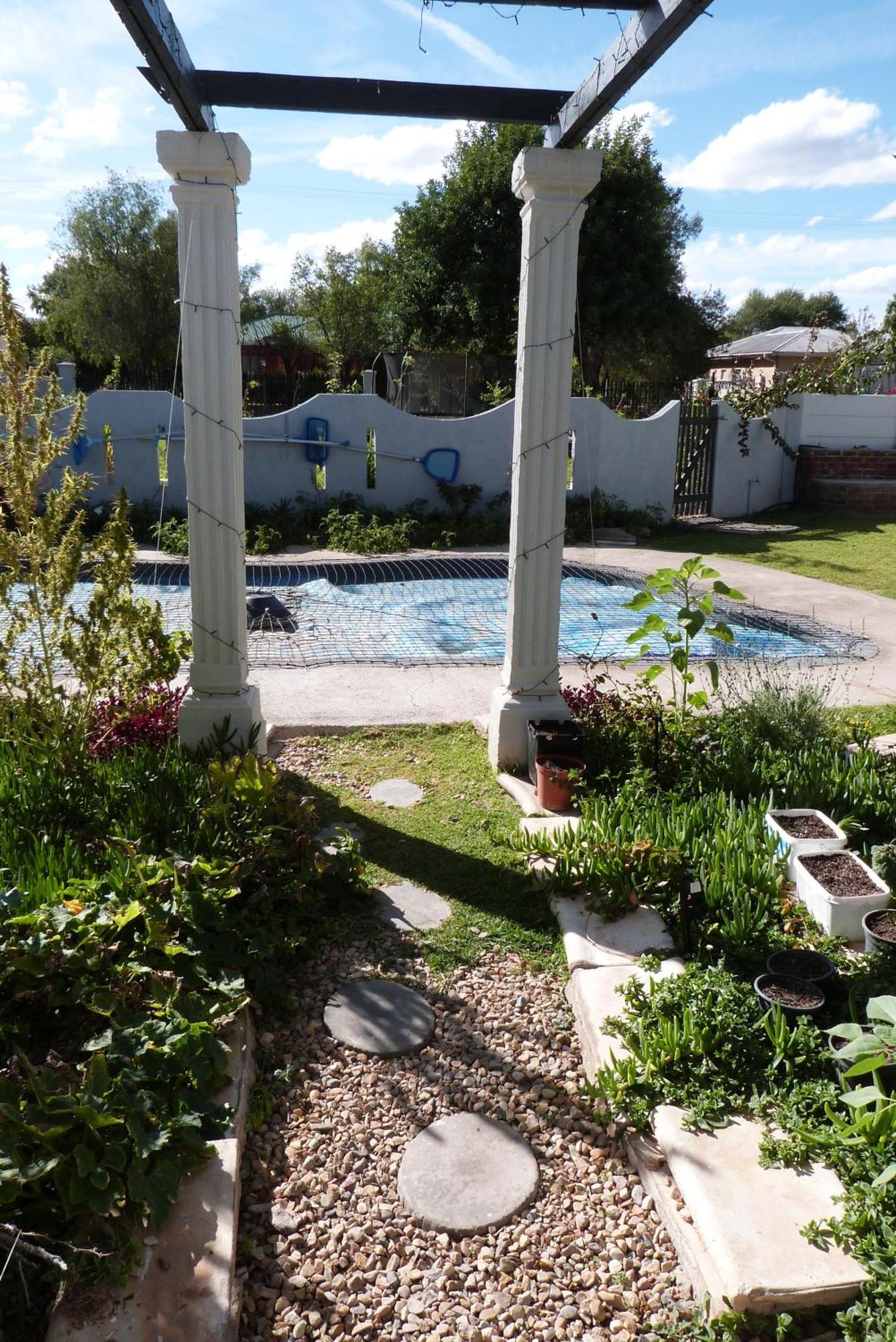 Hannah'S Haven Studio Deluxe - No Loadshedding Apartment Beaufort West Exterior photo